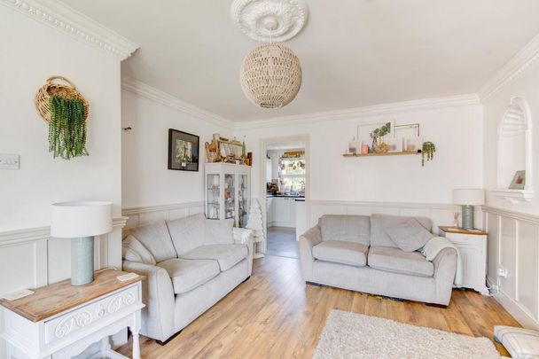 3 bedroom link detached house to rent - Photo 1