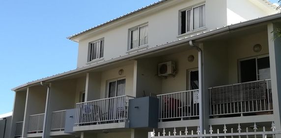 Location Appartement 1 pièce 20m² STE CLOTILDE 97490 - Photo 2