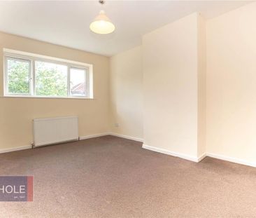 4 bedroom semi-detached house to rent - Photo 1