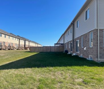 For Lease - 141 Sonoma Lane, Hamilton, Ontario - Photo 5