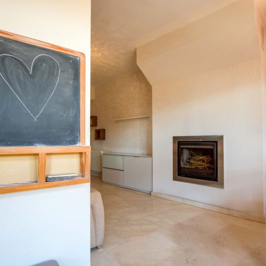 Fantastic penthouse for rent in Aldaia, by the train station - Photo 1