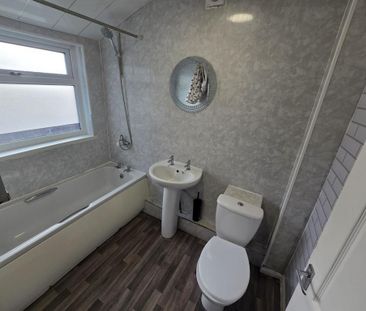 3 bedroom terraced house to rent - Photo 6