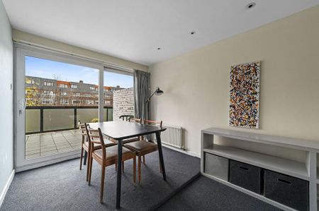 2 bedroom flat to rent - Photo 2