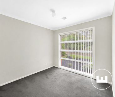 Great Pakenham Location - 3 Beds 2 Baths - Photo 3