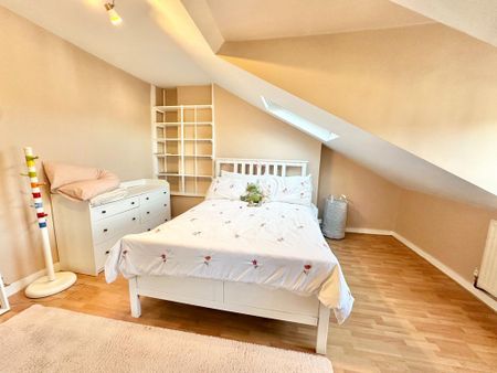 3 bedroom apartment to rent - Photo 3