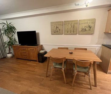 1 Bed Flat, Ferry Quays, TW8 - Photo 3