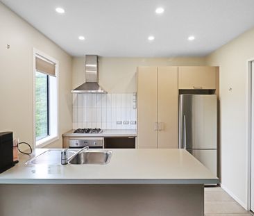 Townhouse Living - Photo 2