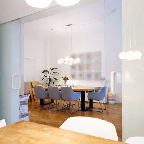 Exklusives Wohnen in Hochparterre mit Kamin und eigenem Garten auf Krefelds bekanntester Allee - Photo 1