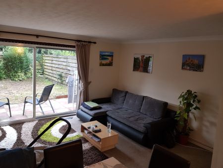2 bed Terraced in Campkin rad , Cambridge, CB4 2LE - Photo 2