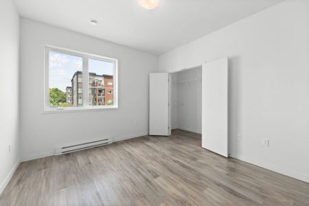 Vivez dans un magnifique appartement de style condo. - Photo 4