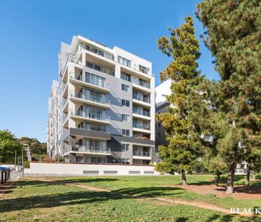 Glebe Park Living - Sunlit Apartment with Two Balconies & Premium... - Photo 6