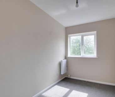 2 bedroom property to rent - Photo 4