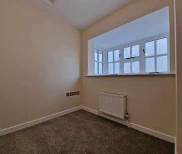 3 bedroom end of terrace house to rent - Photo 5