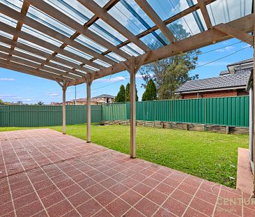 Ideal Family Home! - Photo 6