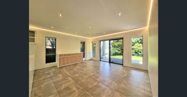 Stylish and Timeless Four Bedrooms Duplex - Photo 1