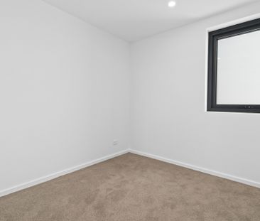 Convenient Location in the Heart of Gungahlin - Photo 3