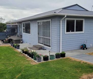 Walking Distance to Hospital - Photo 3