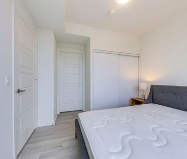 For Lease - 3006 William Cutmore Boulevard Unit# 811, Oakville, Ont... - Photo 3