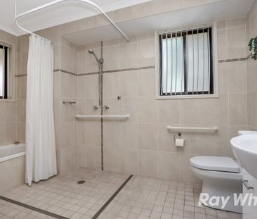 Beautiful Family Home - Photo 5