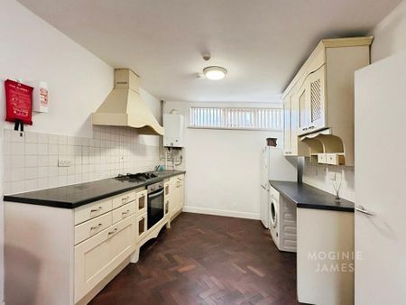 2 bedroom flat to rent - Photo 4