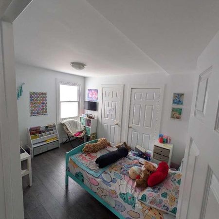 3 1/2 ensoleillé - rénové - Accepte chien - Cour privée - Photo 4