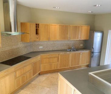 Fort-Jaco, superbe duplex/ penthouse de ±300m² dans villa divisée e... - Photo 6