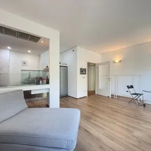 + MÖBLIERTE 2-ZIMMER-WOHNUNG AM OPERNRING + KLIMA + SOFORT VERFÜGBAR + - Photo 2