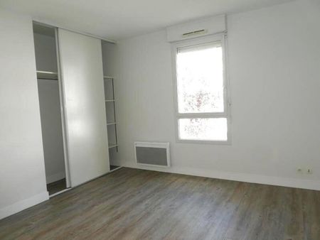 Location Appartement 4 pièces 90m² LA RICHE 37520 - Photo 4