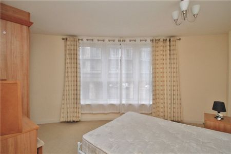 Oriental Road, Woking, Surrey, GU22 7PH - Photo 3