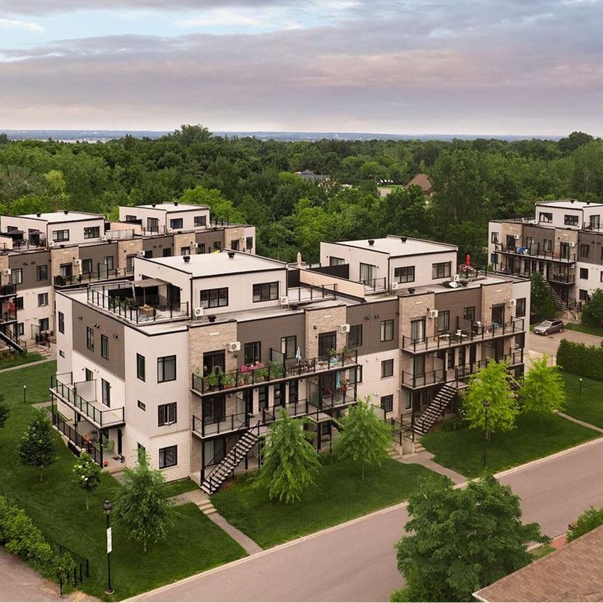 2 Bed 1 Bath - 8 Rue Arthur-Graveline, Gatineau - Photo 1