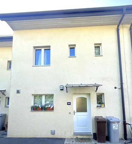 5.5-room semi-detached villa with terrace and garden - Photo 4