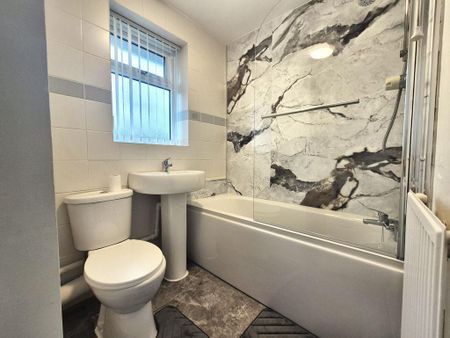 1 bedroom semi-detached house to rent - Photo 5