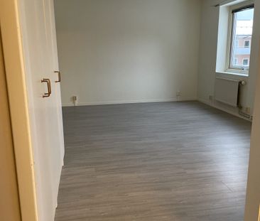 Rymlig 1:a Centralt - Foto 6