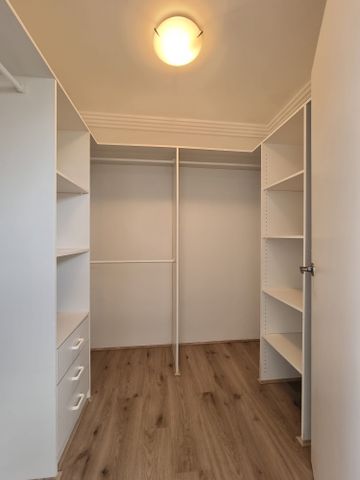 WELL PRESENTED 3-BEDROOM APARTMENT FOR RENT - Photo 4