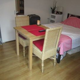 Large double studio with separate kitchen - £240pw - Photo 1