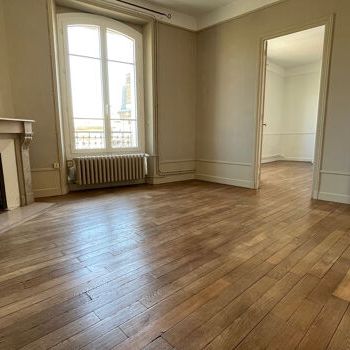 Appartement 4 pièces 95m2 REIMS 940 euros - Photo 1