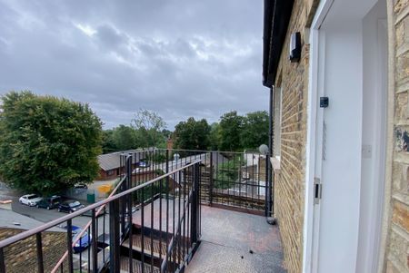 Dartmouth Road, London SE23 - Photo 3