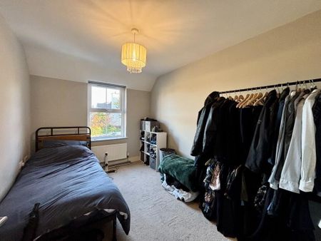 417h Antrim Road, Newtownabbey, BT36 5ED - Photo 2