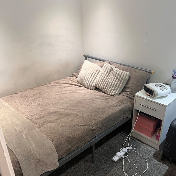 Room in a Shared House, Fishponds Road, BS16 - Photo 1