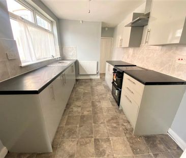 3 bedroom terraced house to rent - Photo 5