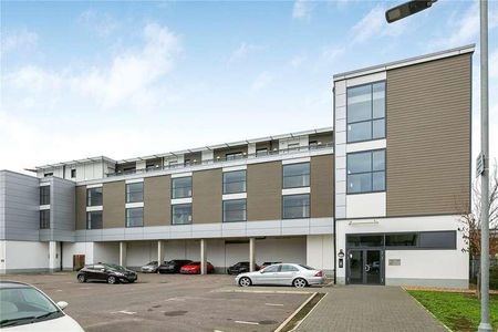 Mole Road, Hersham, Walton-on-thames, Surrey, KT12 - Photo 4