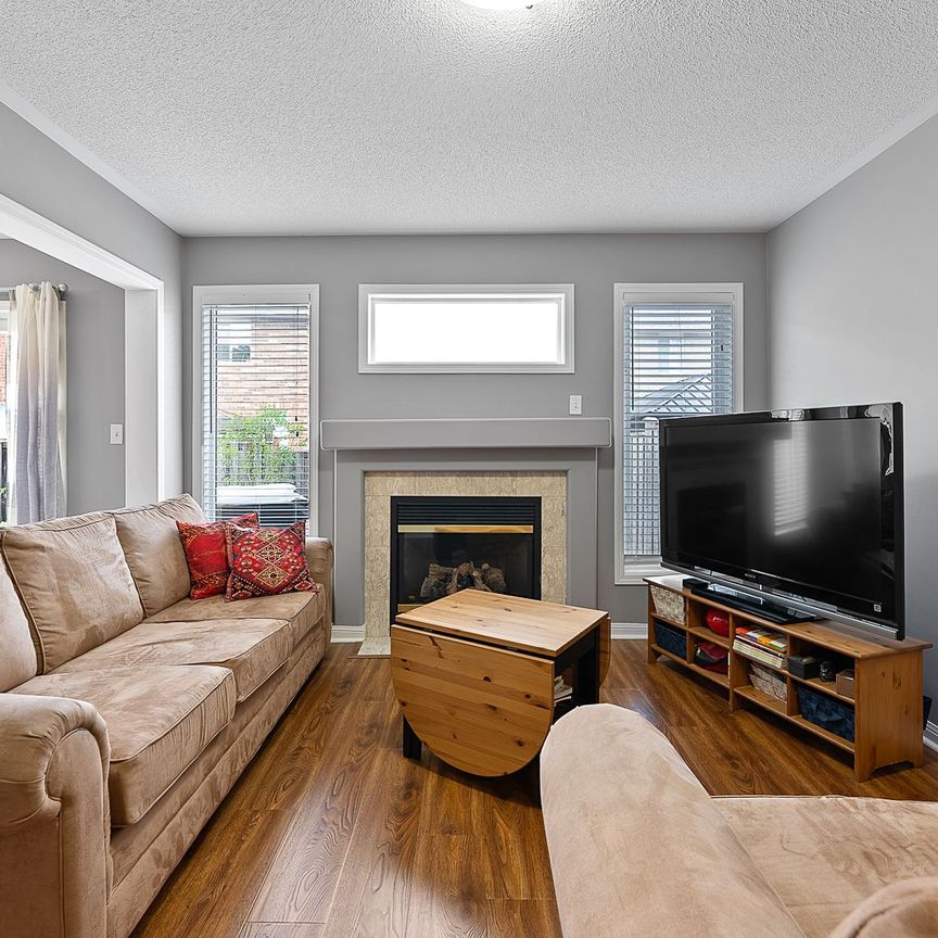 For Lease - 2412 Baintree Crescent, Oakville, Ontario - Photo 1