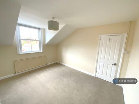 3 bedroom maisonette to rent - Photo 3