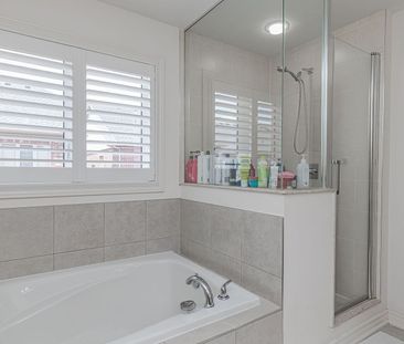 For Lease - 12 Dale Meadows Road, Brampton, Ontario - Photo 5