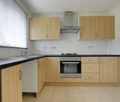 3 BEDROOM House - Link Detached - Photo 4