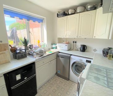 Britannia Crescent - Photo 5
