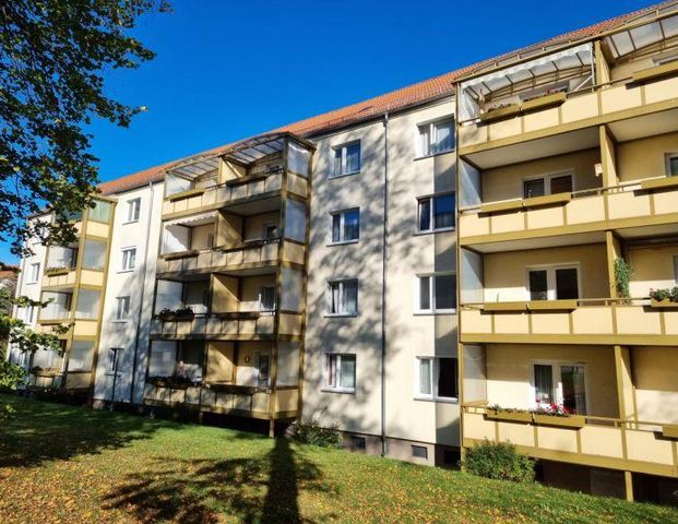 Attraktive 3-Raumwohnung mit Balkon - Foto 1