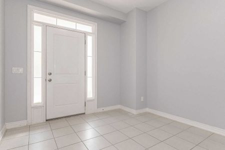 For Lease - 7 Lakefront Drive, Hamilton, Ontario - Photo 2