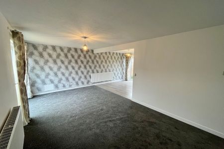 Olive Close - Photo 2