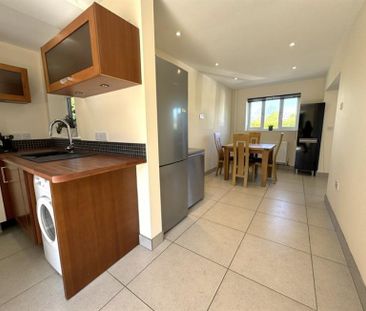 1 Bedroom Semi Detached To Let - Photo 4